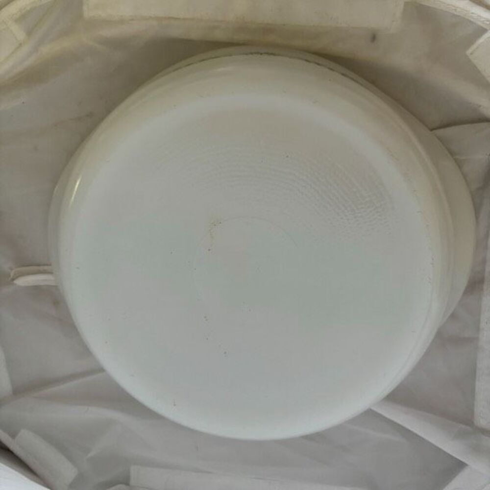 Glasbake Green Daisy J2423 9” Milk Glass Pie Plate 1970’s - Picture 6 of 6